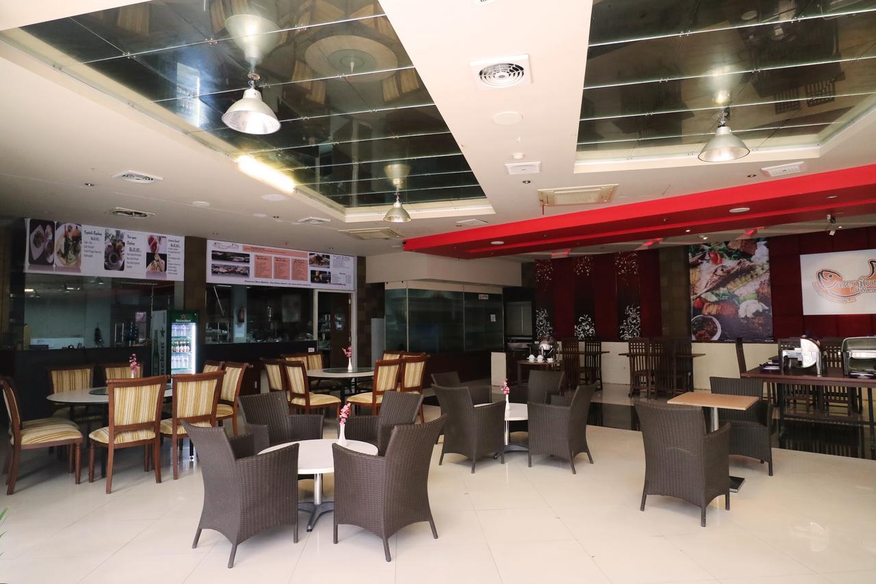 Grand Lifestyle Hotel Denpasar  Exterior photo